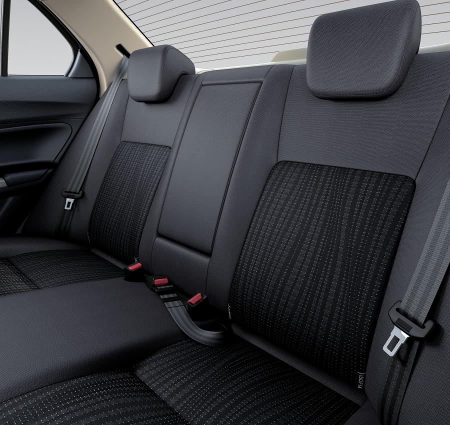 Интерьер Suzuki DZire 2018 года  (ZA) (фото 7 из 17)